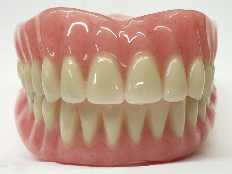 Foto 3 de TAVARES Prótese Odontológica