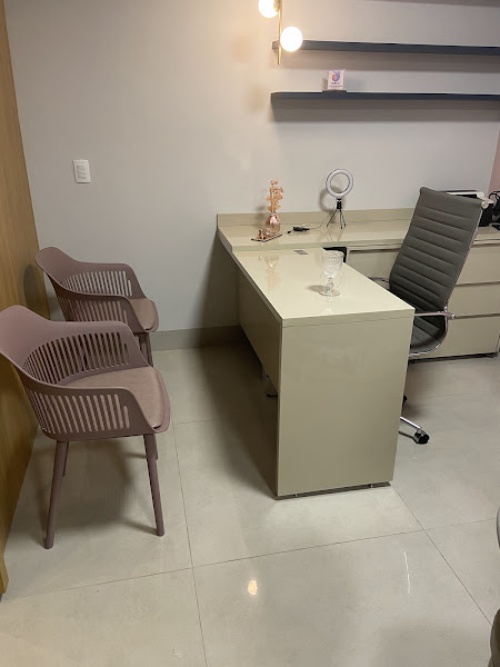 Foto 2 de Thabata Izelli Odontologia