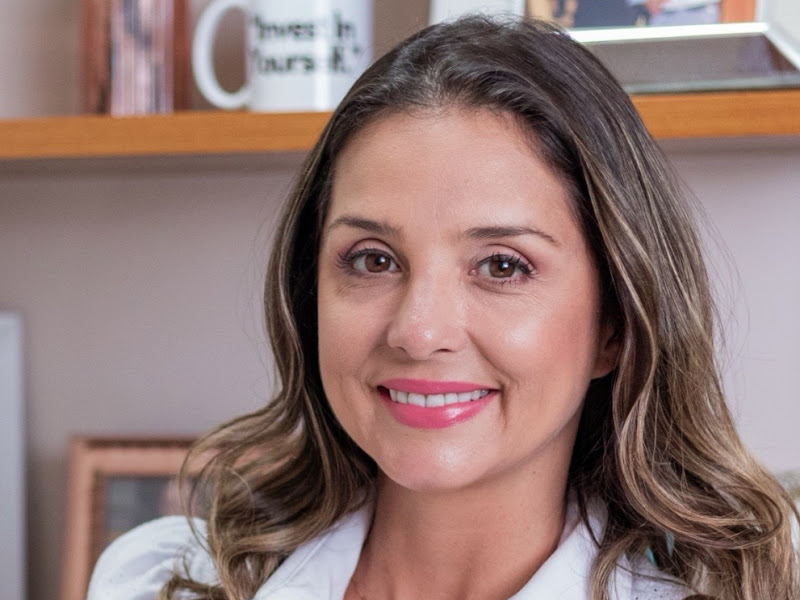 Foto 2 de Thaissa Lopes Cirurgiã Dentista
