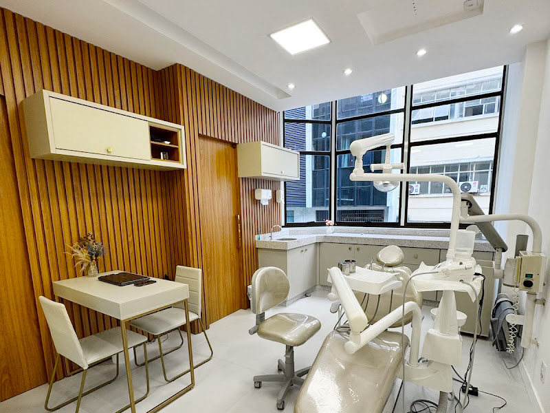 Foto 2 de Thayala Estambassi - Odontologia Especializada