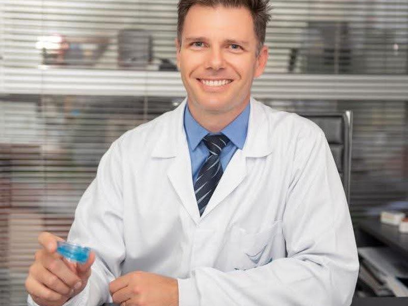 Foto de Tiago Fadanelli Odontologia Miofuncional e Estética
