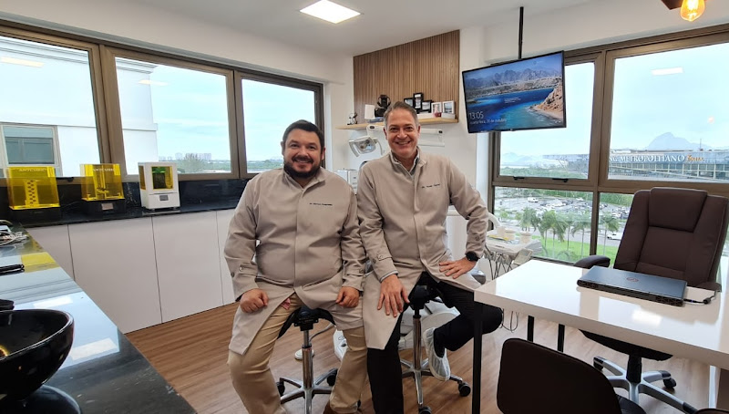 Foto 2 de Top Implantes Odontologia - Dentista Barra da Tijuca