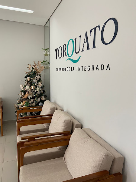 Foto 2 de Torquato Odontologia | Invisalign e Implante Colombo