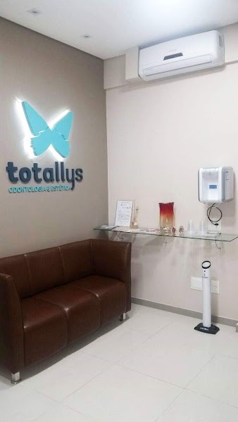 Foto 2 de Totallys Odontologia & Estética | Referência em Implante e Prótese | Especialistas em Ortodontia em Belo Horizonte