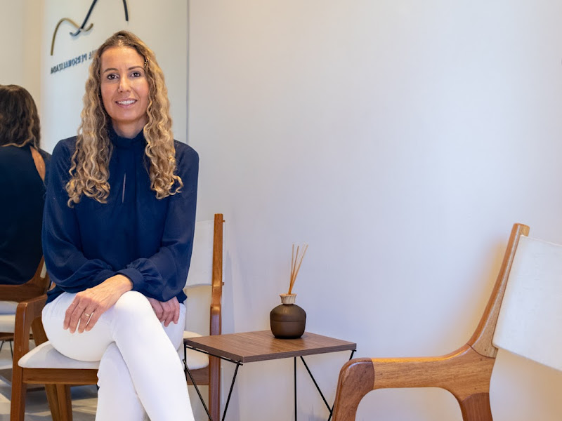 Foto 2 de Tratamento de Canal com Microscópio - Dra. Alessandra Fonseca: Endodontista