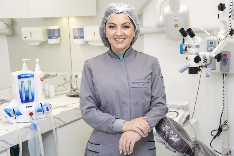 Foto 2 de Tratamento de canal | Dra. Prescila Kublitski