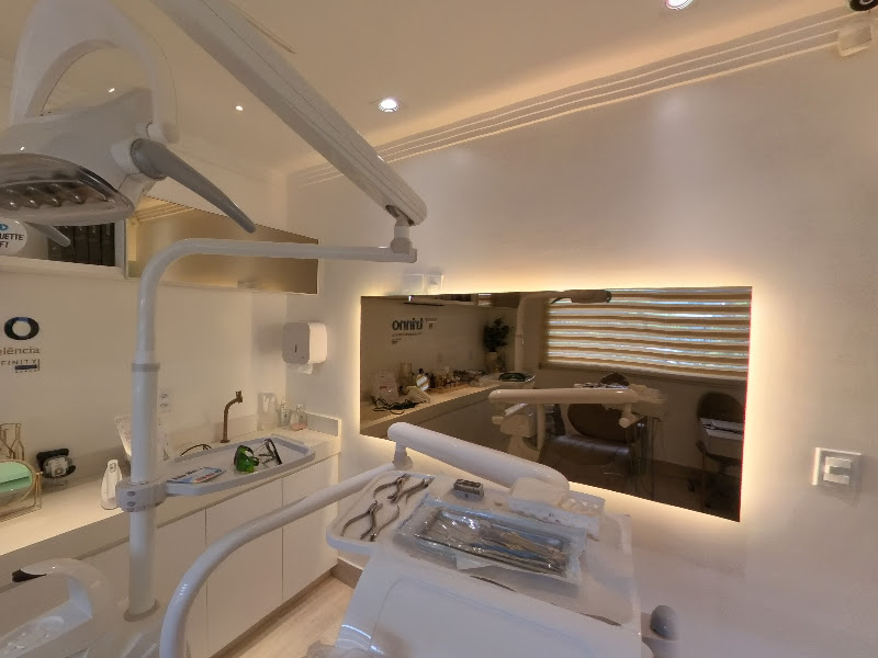 Foto 6 de Trinno Implantes – Clínica de Implante Dentário em Taguatinga, Lente de Contato e Faceta