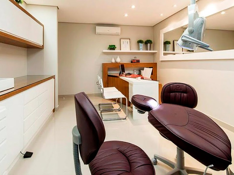 Foto 11 de Turk Odontologia - Dra. Néhida Turk