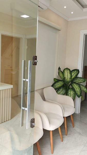 Foto 3 de UnicDent - Reabilitação Oral