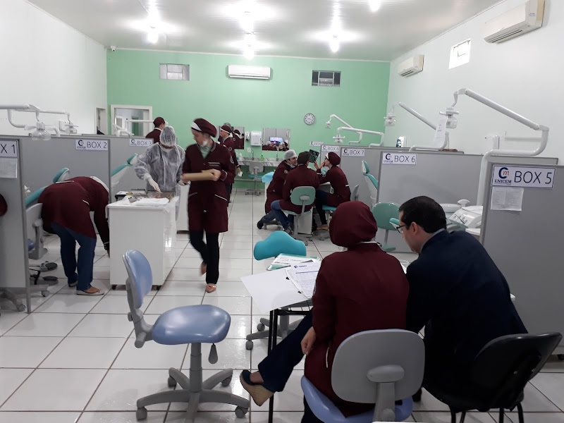 Foto 2 de UNICEM PÓS-GRADUAÇÃO EM ODONTOLOGIA