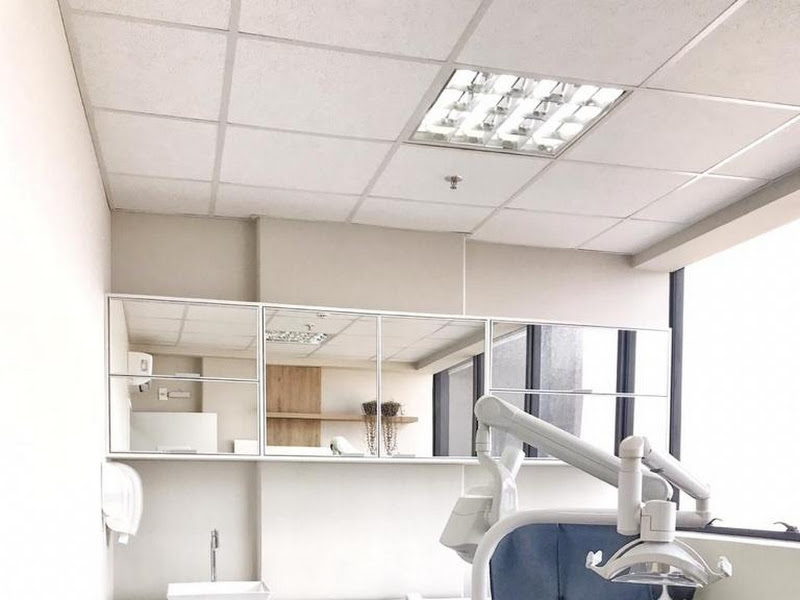 Foto 11 de UNIQUE-Dental Esthetic Clinic