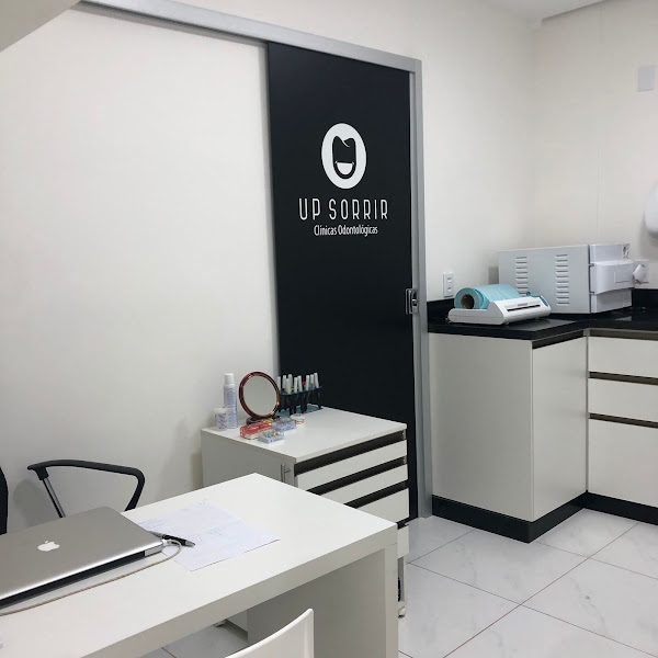 Foto 2 de UPSORRIR Clínicas Odontológicas