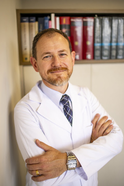 Foto 2 de Urologista em São José dos Pinhais - Dr. Rafael Bonan - Especialista em Urologia Geral e Disfunção Urinária