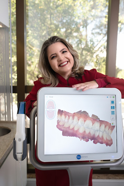 Foto 2 de Valéria Meneli Odontologia