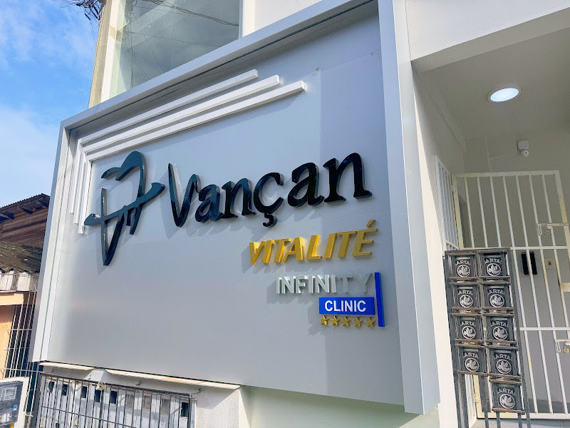 Foto 2 de Vançan Vitalitè | Implante Dentário | Dentista | Trem | Macapá - AP