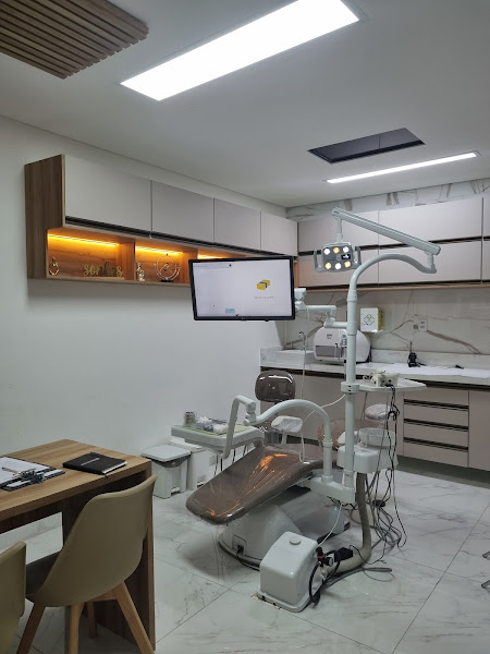 Foto 2 de Veiga Odontologia Especializada / Ciklus