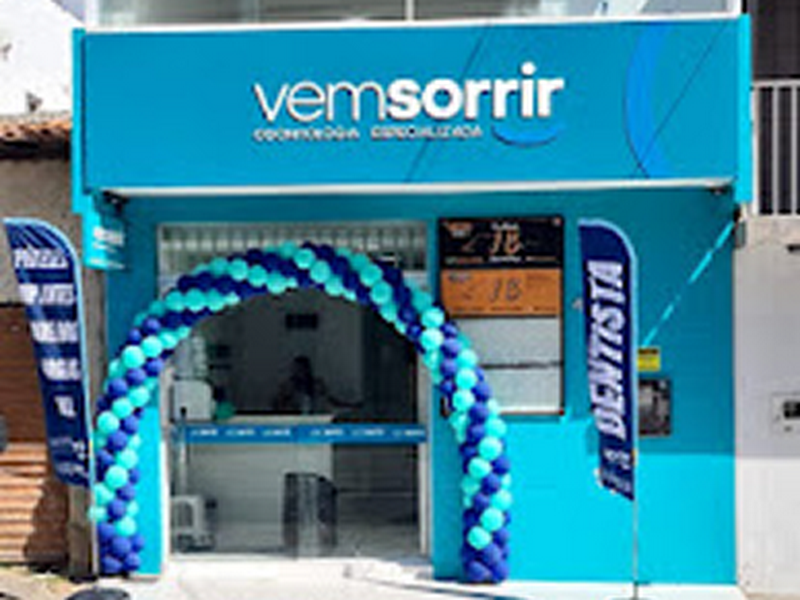 Foto de Vem Sorrir | Dentista em Campina Grande - Especialista em Implantes, Aparelhos e Clareamento