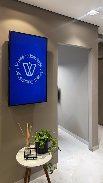 Foto 2 de Verassi Odontologia - Dentistas especialistas em Cacoal/RO | Periodontista | Implantodontista | Protesista