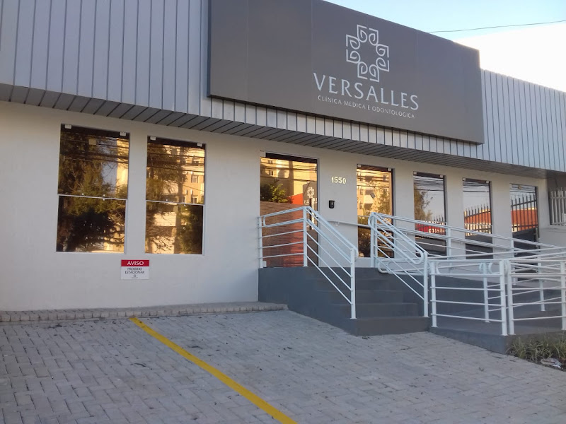 Foto 3 de Versalles Clínica Odontológica | Invisalign , Implante, Odontopediatria, Protese