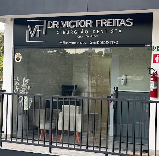 Foto 2 de VF ODONTOLOGIA - Dr. Victor Freitas