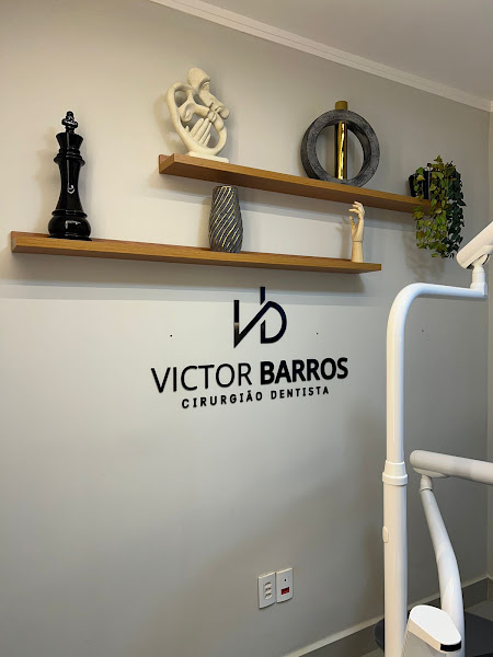 Foto 2 de Victor Barros Cirurgião-Dentista