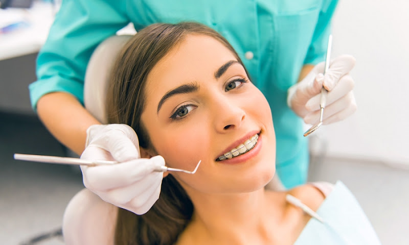 Foto 2 de Viotti Odontologia | Aparelhos Invisíveis | Implantes Dentário | Lentes Dentárias | Largo do Japonês - SP