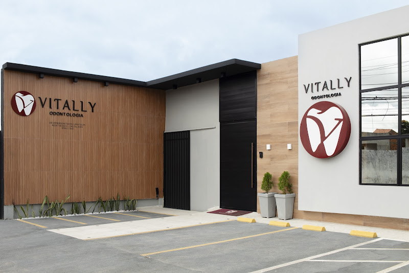Foto 2 de Vitally Odontologia | Implantes, Prótese Fixa Protocolo, Lentes Dentárias de Resina, Aparelhos Ortodônticos