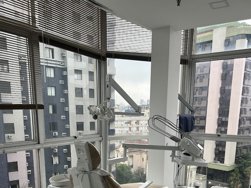 Foto 6 de Vitória Dall' Acqua Cirurgiã-Dentista