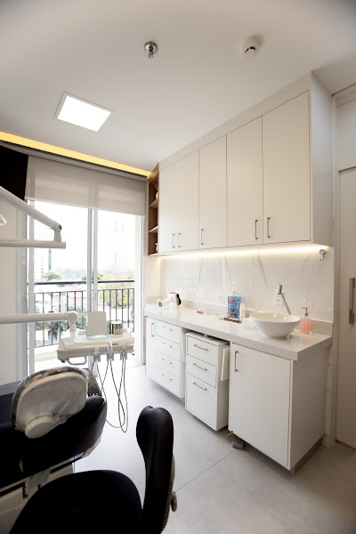 Foto 3 de VS Odontologia - Dra. Vanessa T. Salomão