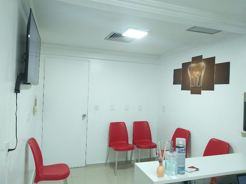 Foto 2 de W & L Odontologia