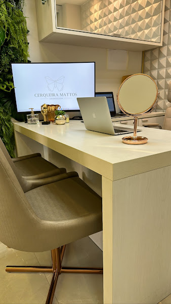 Foto 2 de Waléria Cerqueira Harmonização Orofacial em Resende