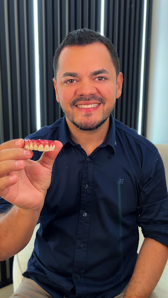 Foto 3 de Wilker Lima - Implantes e Clareamento Dentários em Parauapebas PA