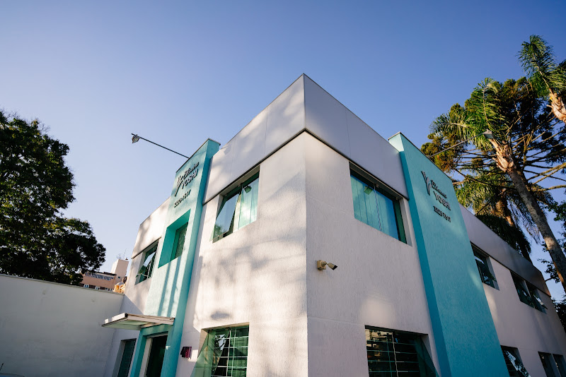 Foto 2 de Yoshi Odontologia | Implante Dentário | Faceta Dentária | Invisalign - Curitiba, Paraná