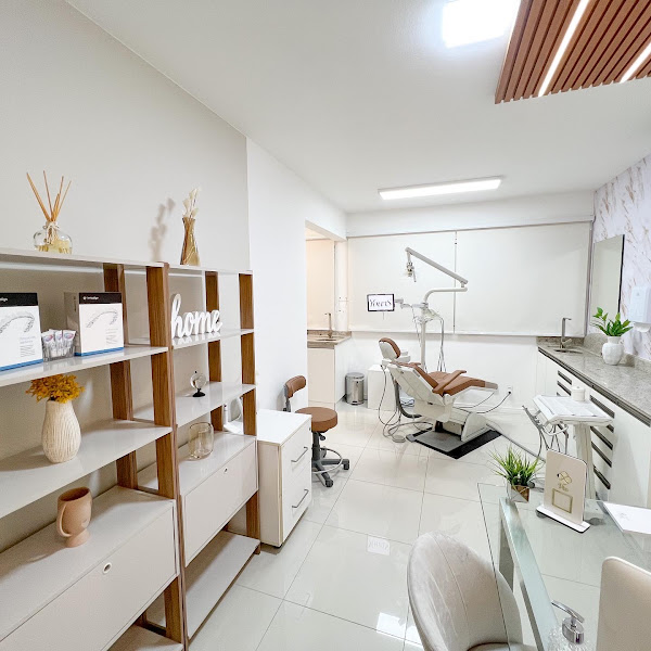 Foto 3 de Yours Odontologia | Implante Dentário | Invisalign | Florianópolis