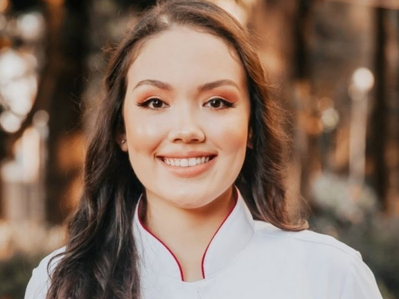 Foto 2 de Yumi Wakamatsu-Cirurgiã Dentista