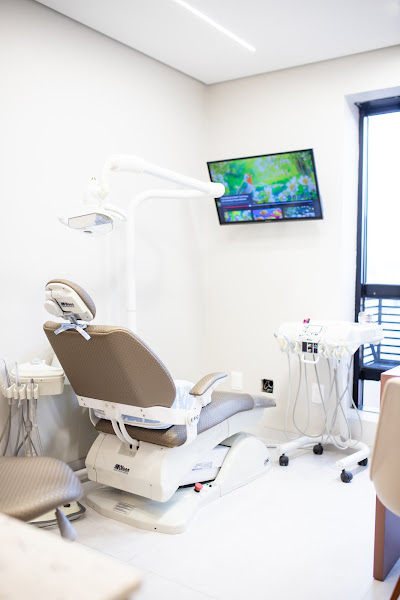 Foto 3 de Zambiazi Odontologia | Lentes de Contato, Ortodontia e Estética em Pelotas