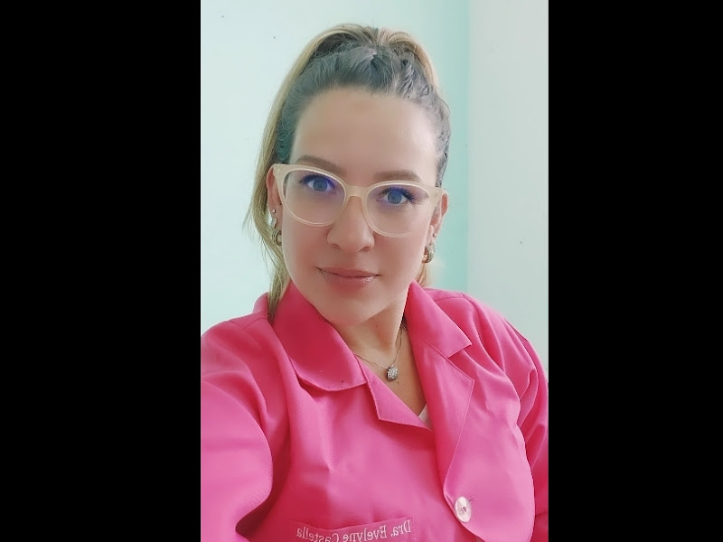 Foto 2 de Zandra Watanabe Odontopediatria