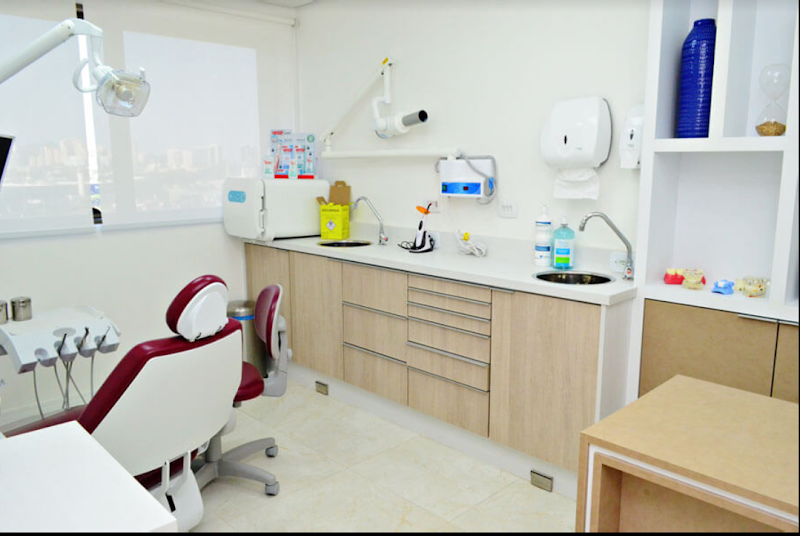 Foto 2 de Zari Odontologia | Dentista em Barueri