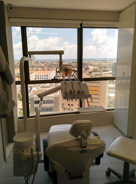 Foto 3 de Zélia Lins - Odontologia Integrada